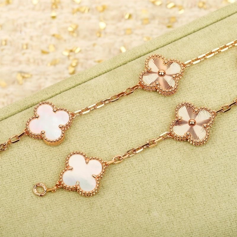 Vca Bracelets NewStyle 254534