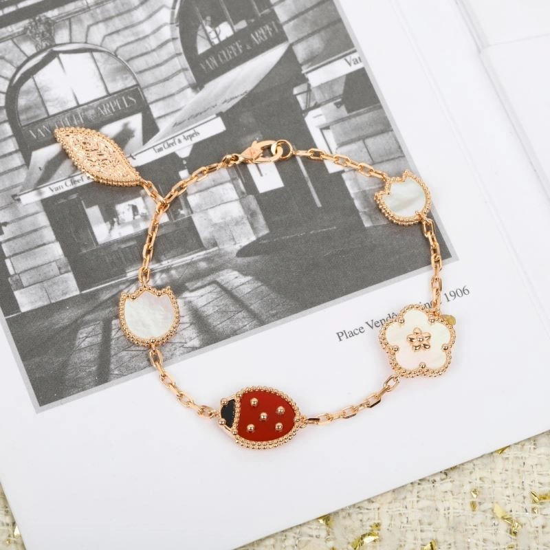 WaterResistant Vca Bracelets 254559