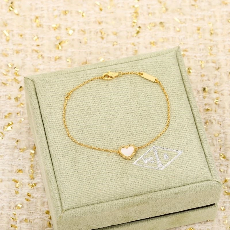 Compact Vca Bracelets 254452