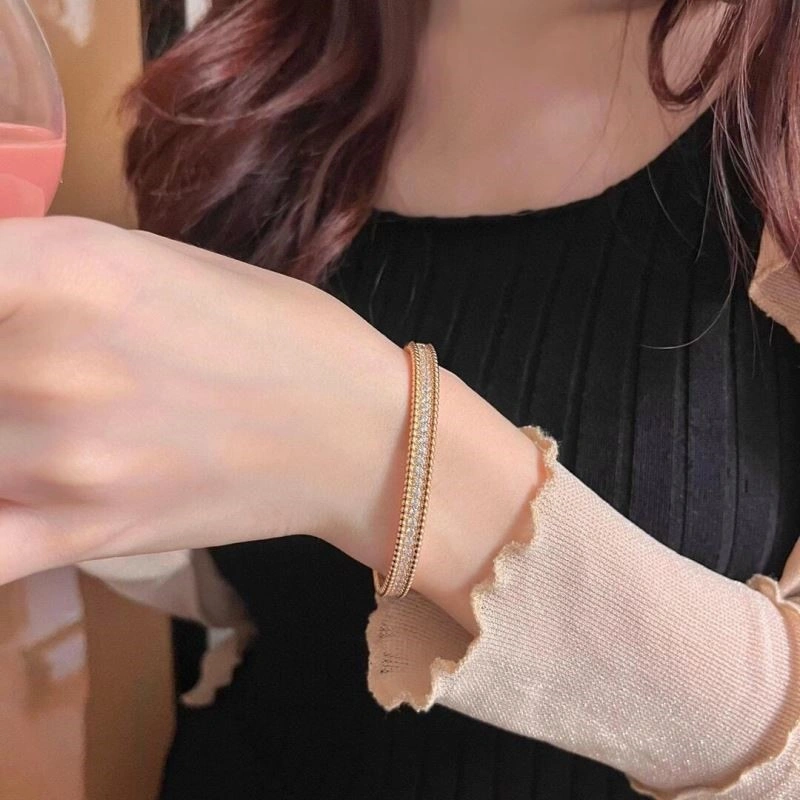 Reliable Vca Bracelets 254478