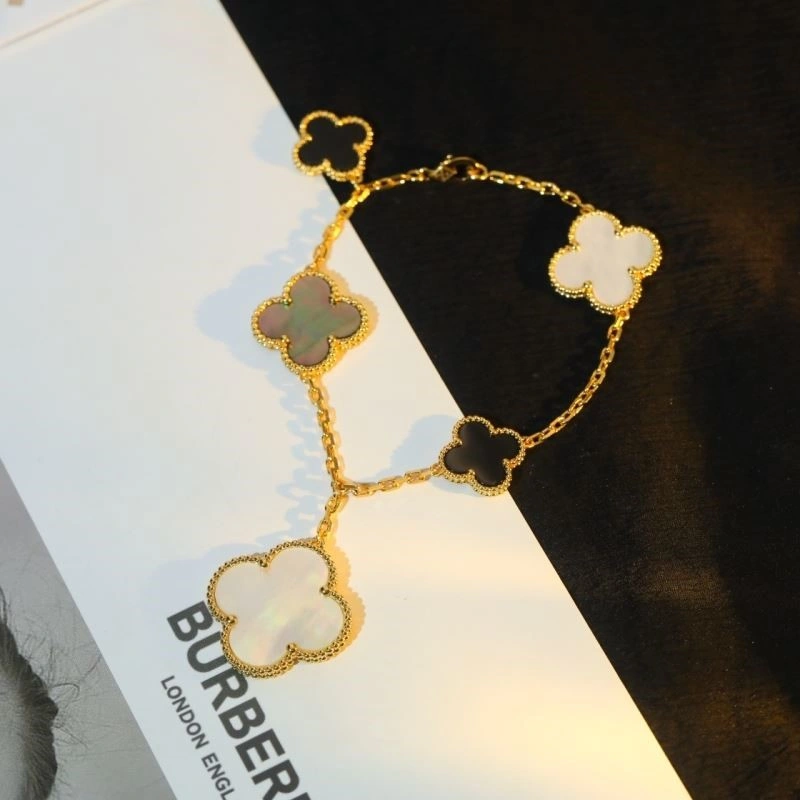 HighQuality Vca Bracelets 254454