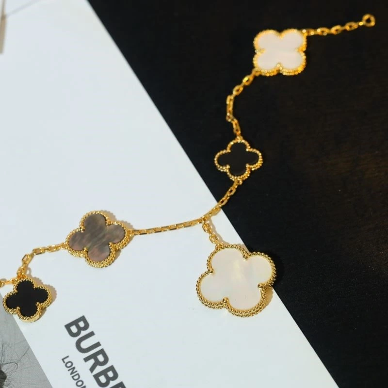 HighQuality Vca Bracelets 254454