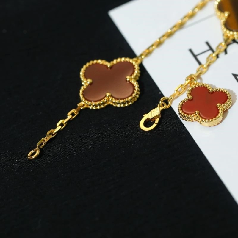 Modern Vca Bracelets 254453