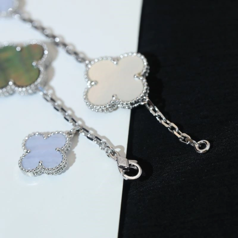 Premium Vca Bracelets 254465