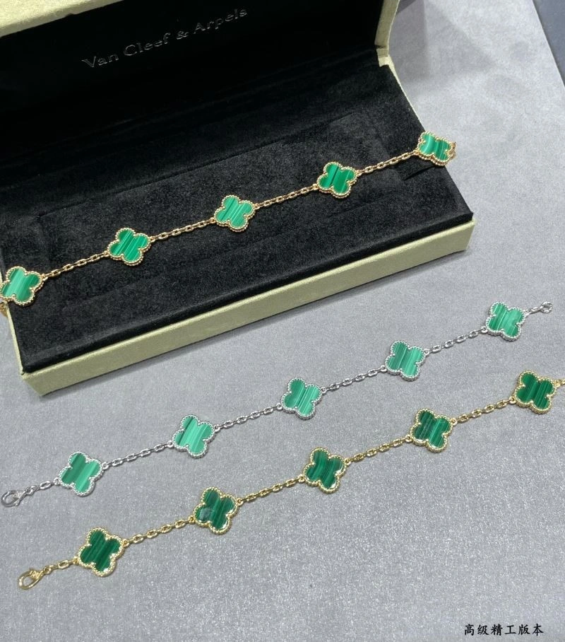 Vca Bracelets Youthful 254466