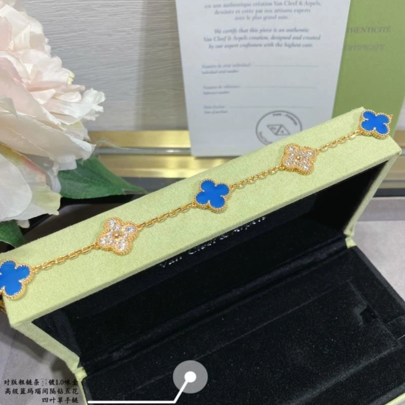 Soft Vca Bracelets 254472