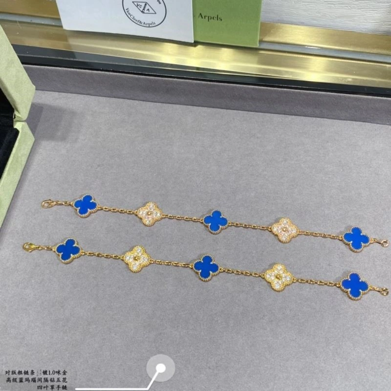 Soft Vca Bracelets 254472