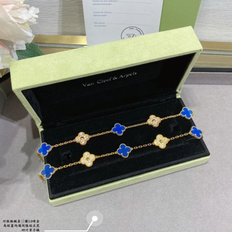 Soft Vca Bracelets 254472