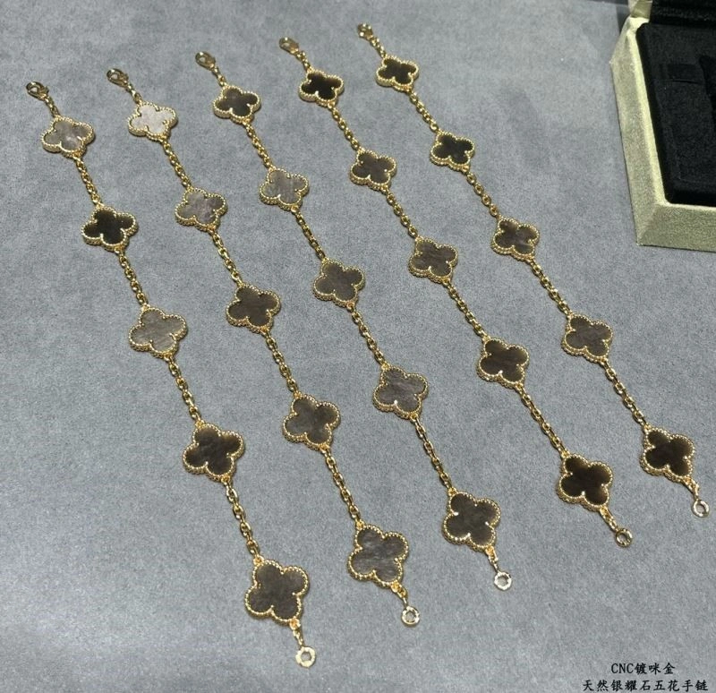 Vca Bracelets Upgraded 254448