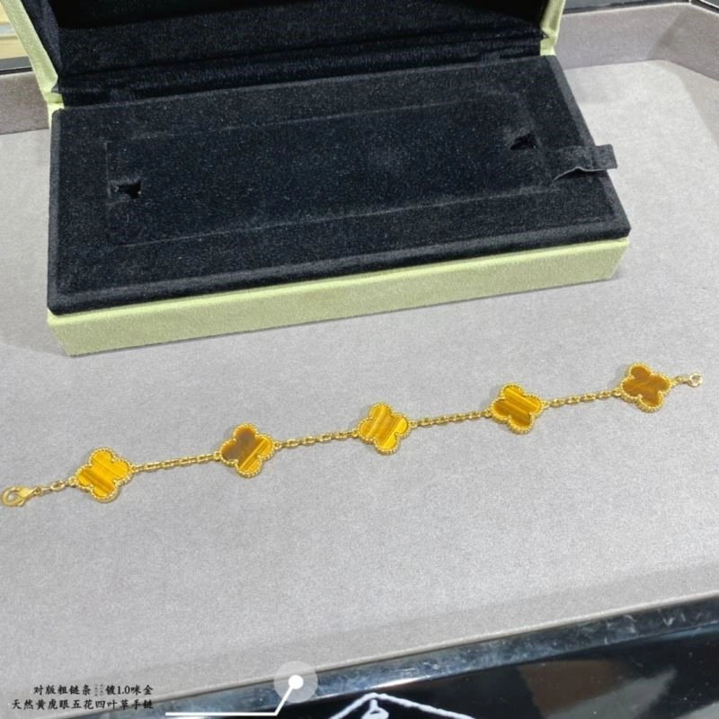Efficient Vca Bracelets 254445
