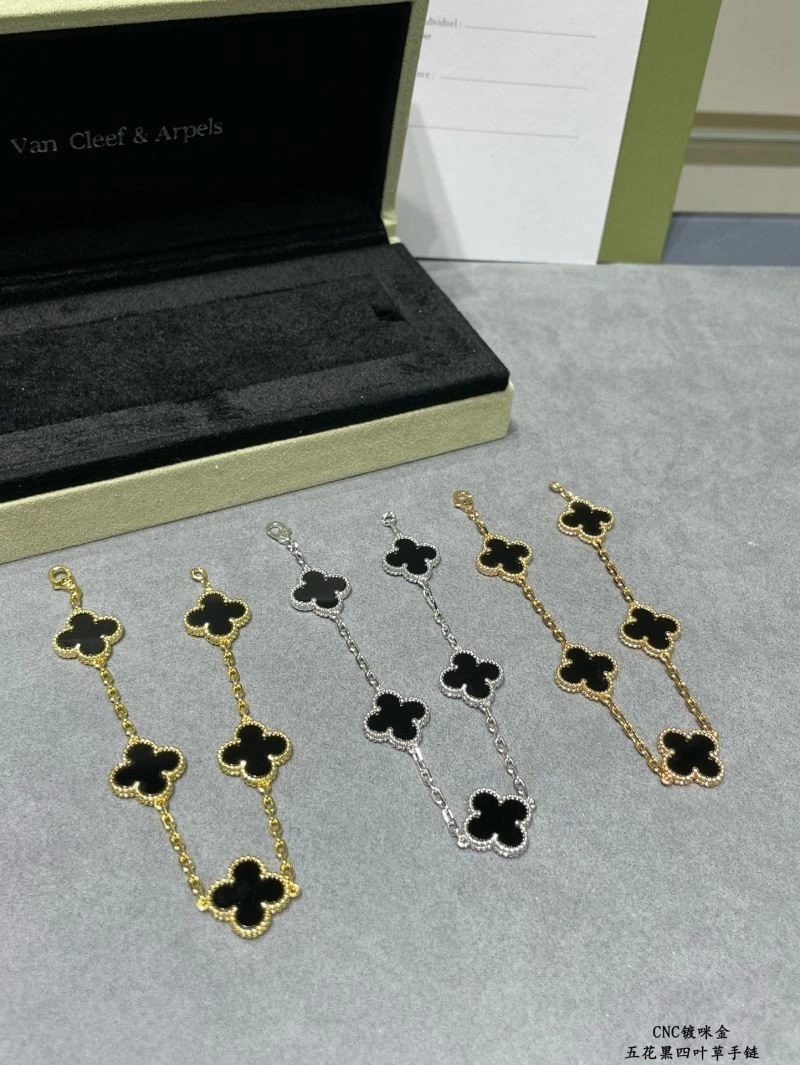 ModernLook Vca Bracelets 254443