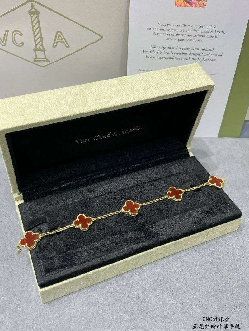 Vca Bracelets FashionForward 254421