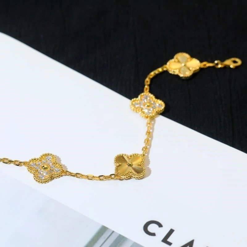 SmoothTexture Vca Bracelets 254408