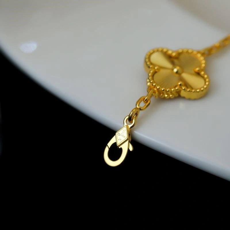 SmoothTexture Vca Bracelets 254408