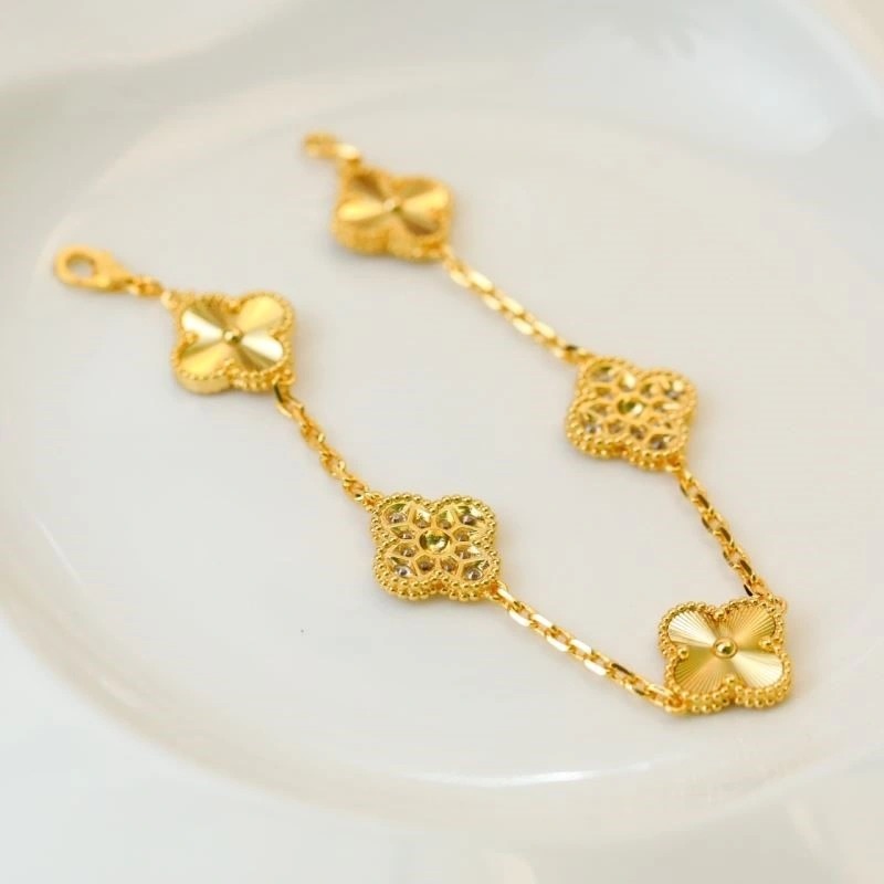 SmoothTexture Vca Bracelets 254408