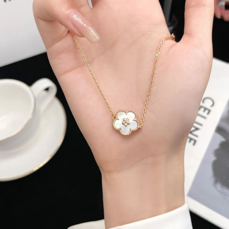 NewStyle Vca Bracelets 254434