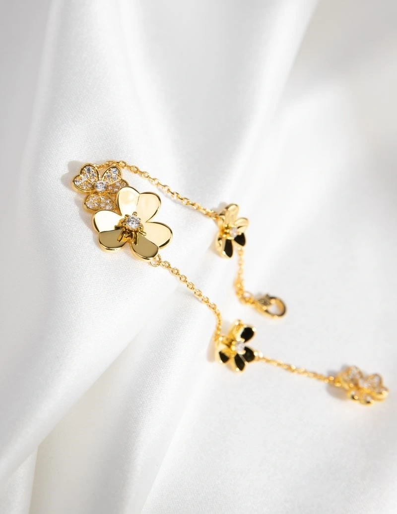 Vca Bracelets Youthful 254439
