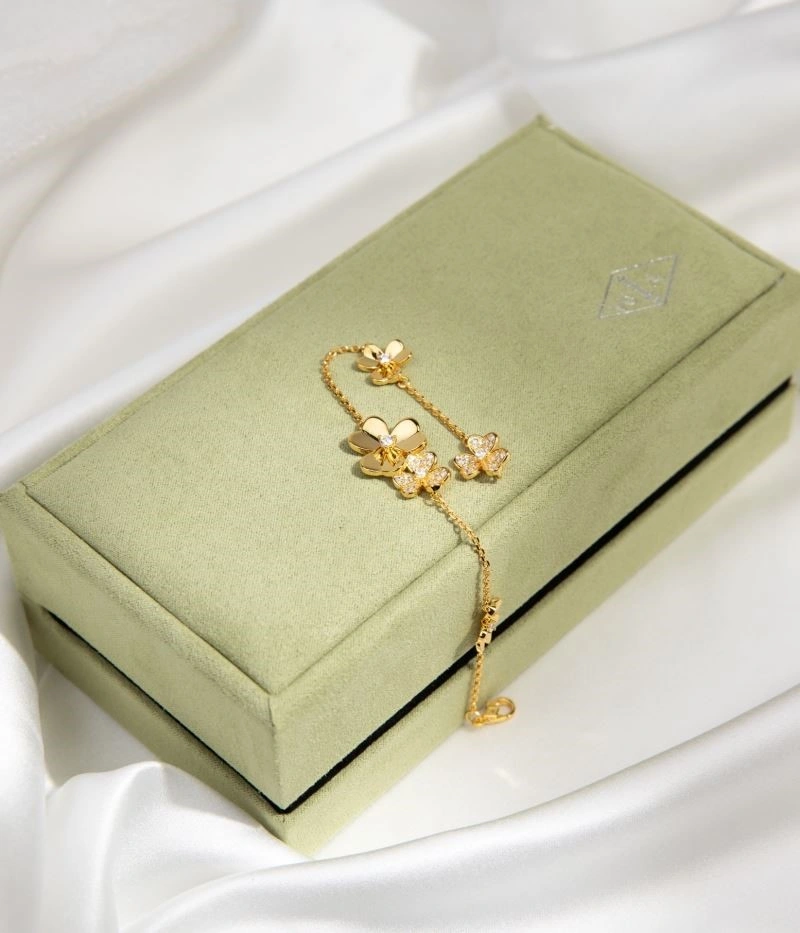 Vca Bracelets Youthful 254439