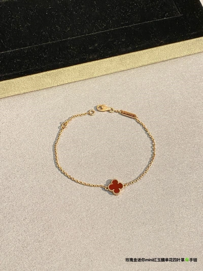 Vca Bracelets Functional 254440