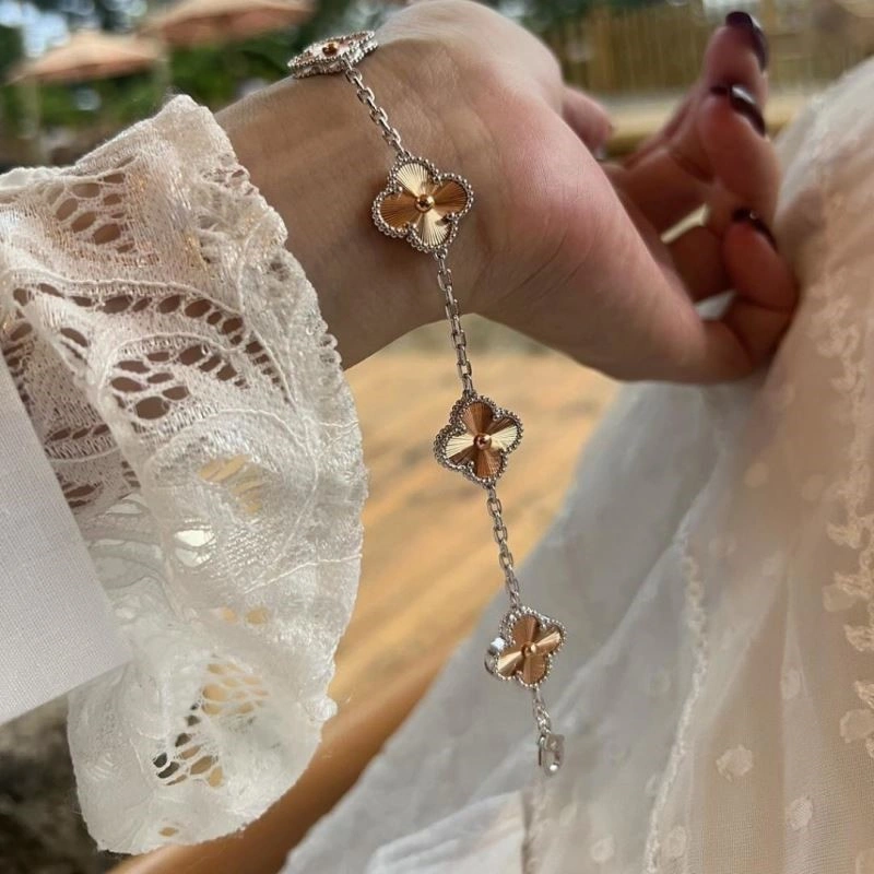 TimelessDesign Vca Bracelets 254426