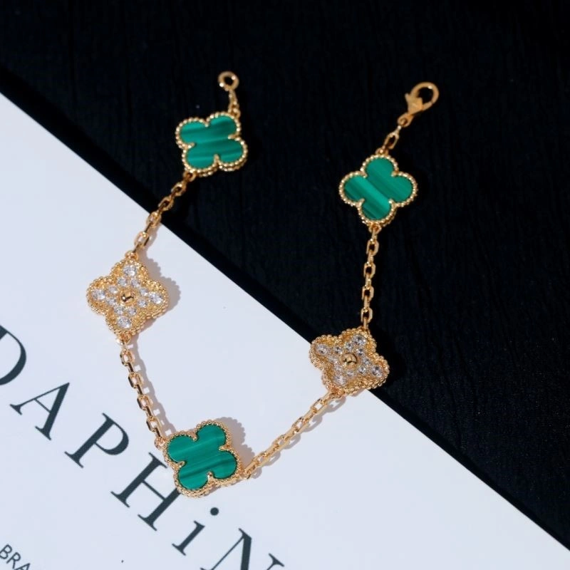 Vca Bracelets NewStyle 254412