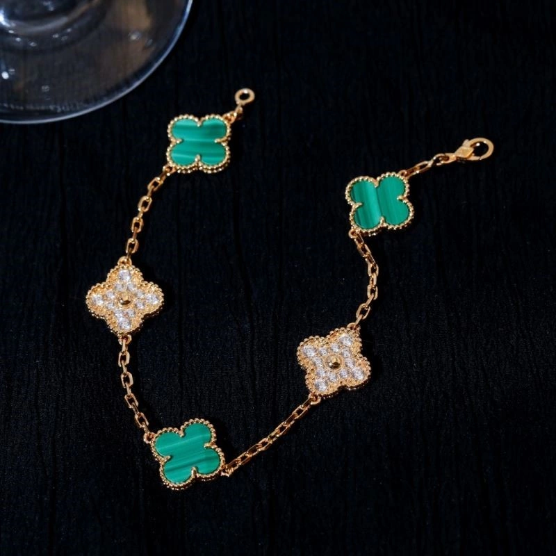 Vca Bracelets NewStyle 254412