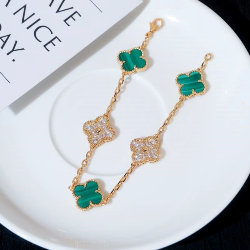 Vca Bracelets NewStyle 254412