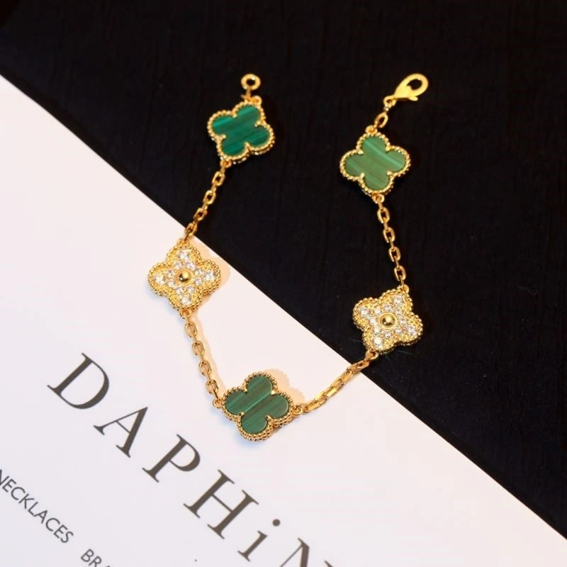 Vca Bracelets NewStyle 254412