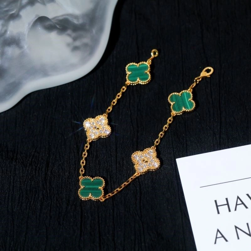 Vca Bracelets NewStyle 254412