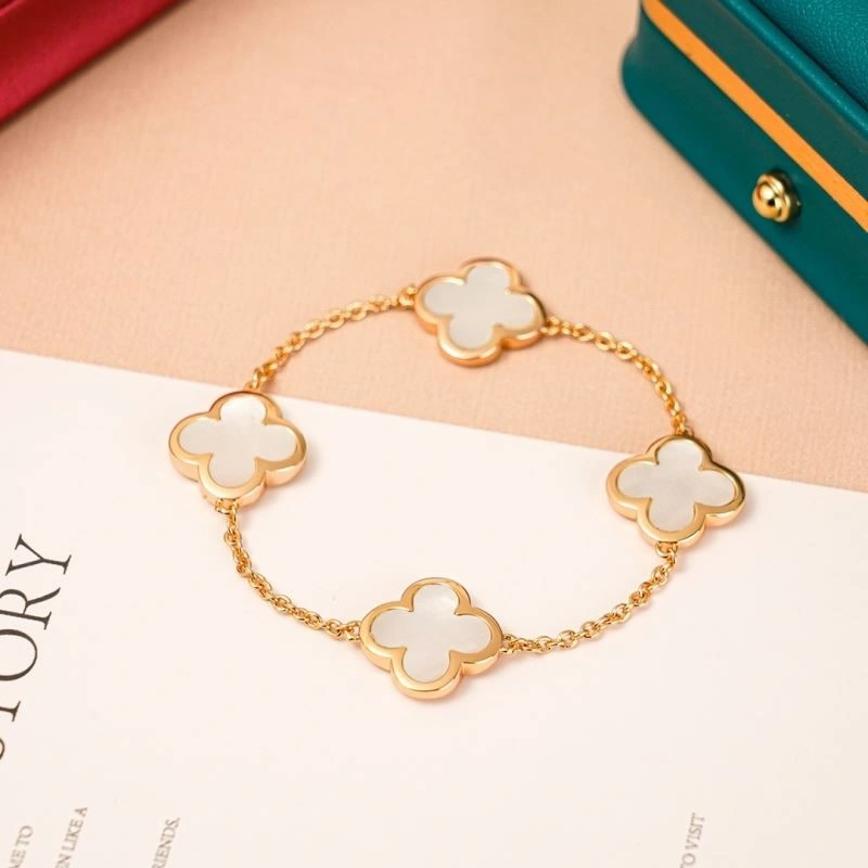 Vca Bracelets WellDesigned 254437
