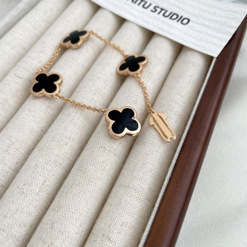 Vca Bracelets Sporty 254424