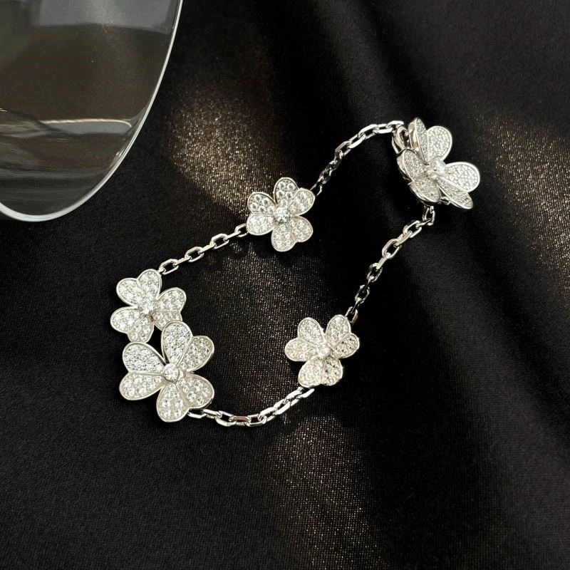 Compact Vca Bracelets 254427
