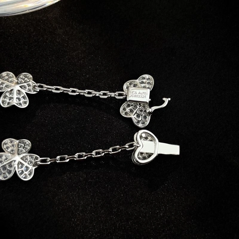 Compact Vca Bracelets 254427