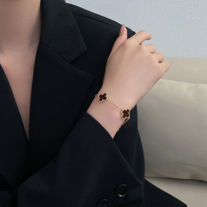 Durable Vca Bracelets 254438