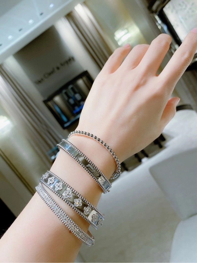Vca Bracelets Vibrant 254265