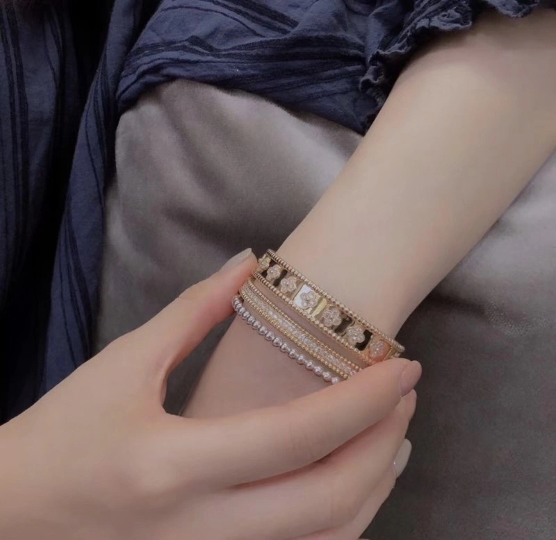 Vca Bracelets Vibrant 254265