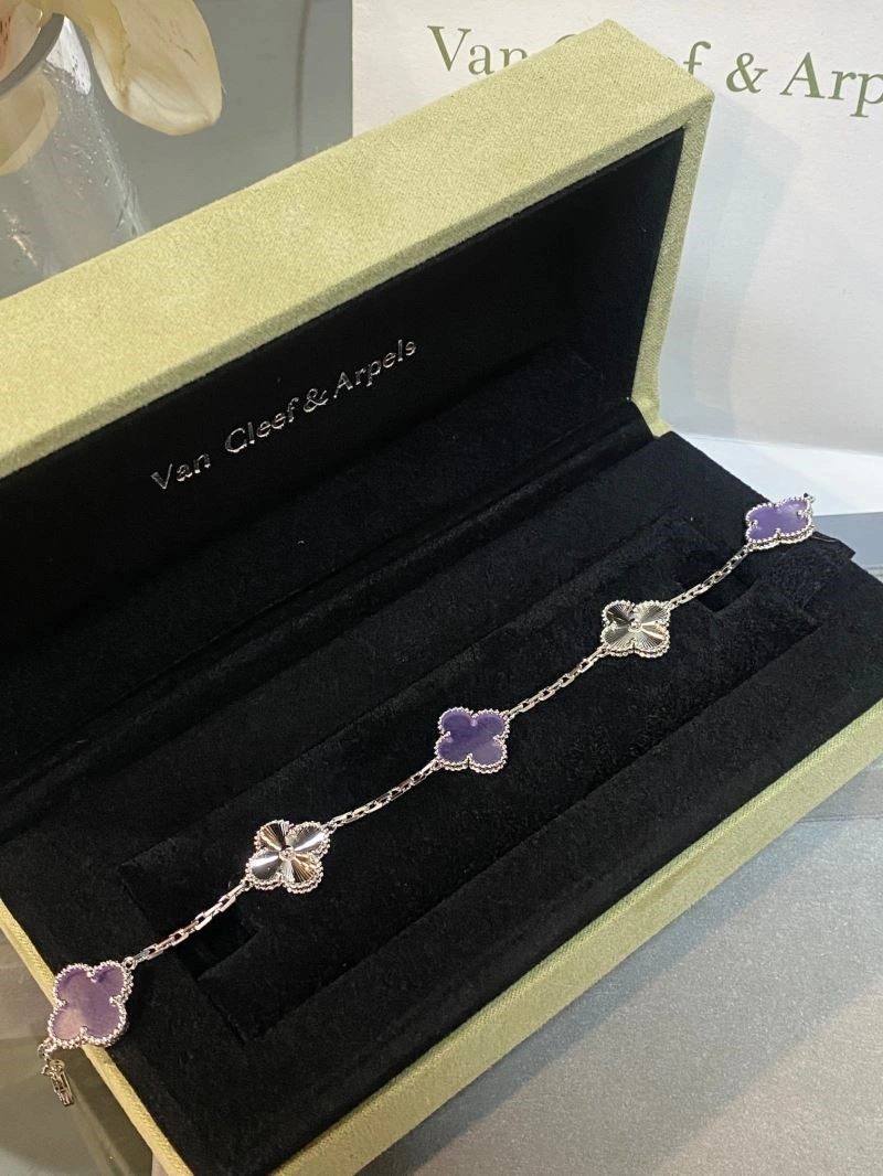 Compact Vca Bracelets 254266
