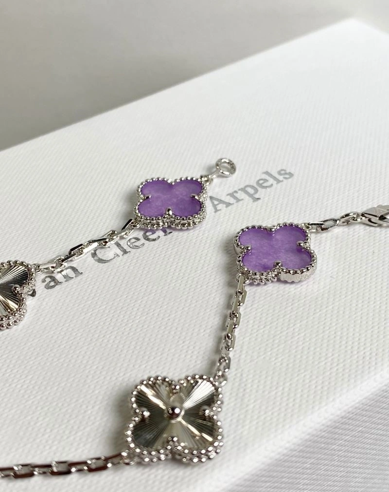 Compact Vca Bracelets 254266