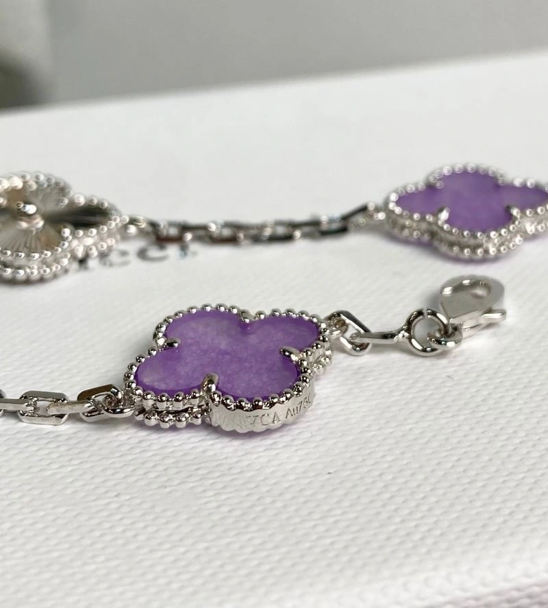 Compact Vca Bracelets 254266
