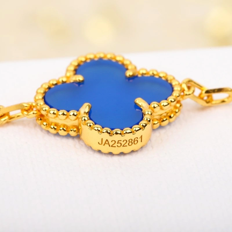 Tailored Vca Bracelets 254147