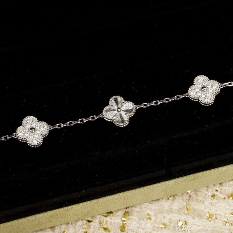 Soft Vca Bracelets 254142