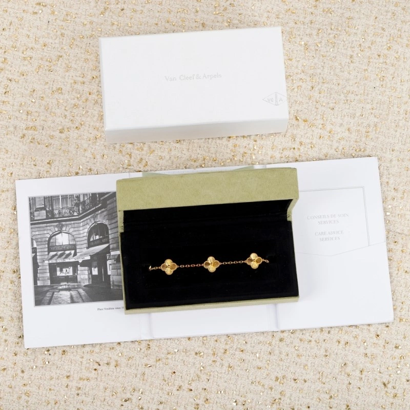 Vca Bracelets Attractive 254134