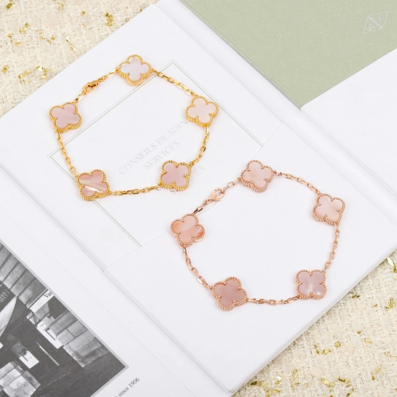 Bold Vca Bracelets 254144