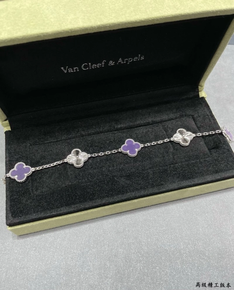 FreshLook Vca Bracelets 254143