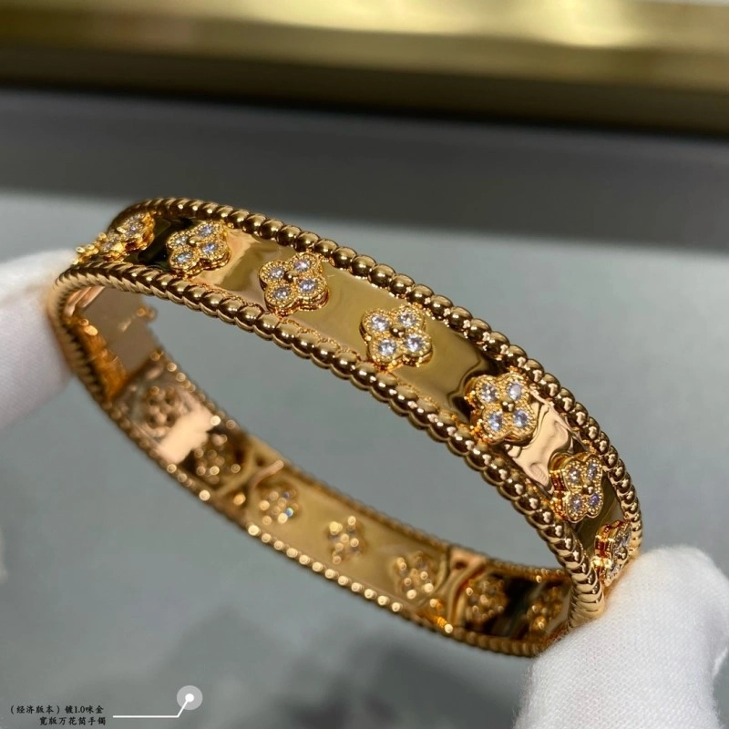 Vibrant Vca Bracelets 254108