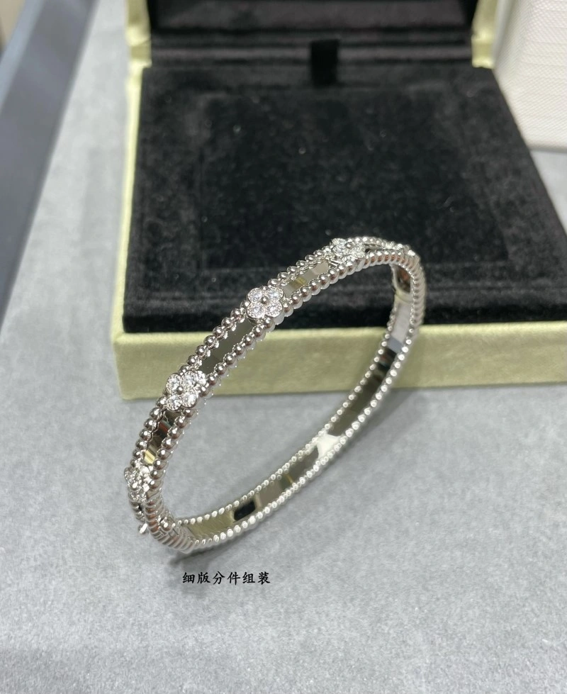 Vca Bracelets HighPerformance 254107