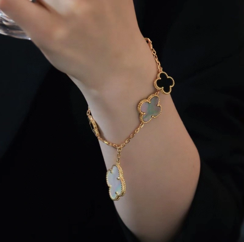 Vca Bracelets Comfortable 254105