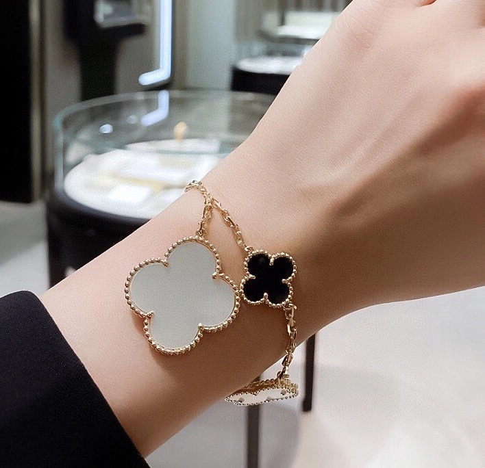 Vca Bracelets Comfortable 254105