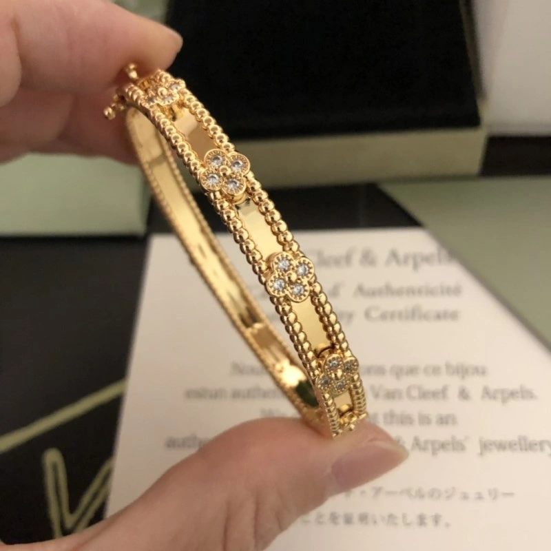 Minimalist Vca Bracelets 254103