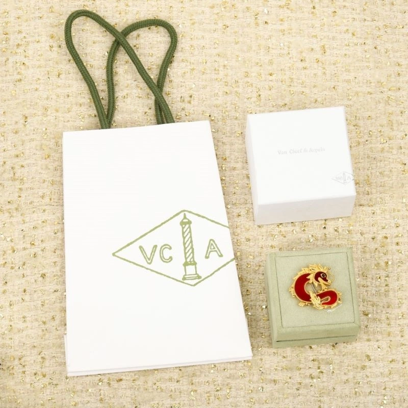 SmoothTexture Vca Brooches 254781